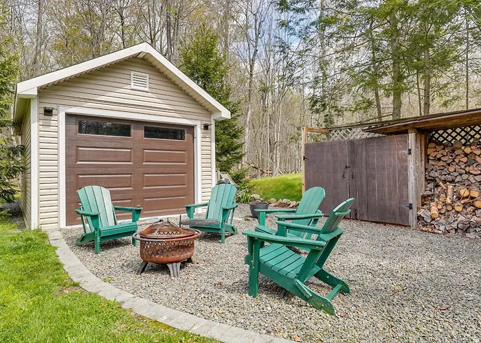 Poconos Cottage W/ Sauna ~ 10 Mi To Camelback!